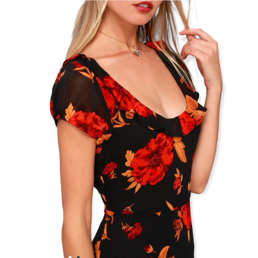 NWT LULUS Isla Mujeres Red and Black Floral Print Ruffled Dress Size Large - Picture 7 of 13